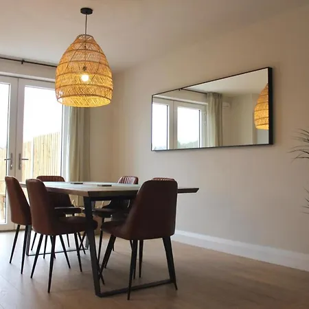 Сasa de vacaciones West Townhouse