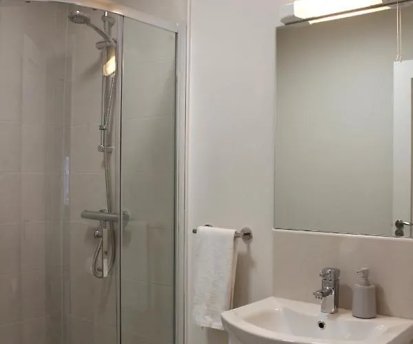 West Townhouse بيت للعطل *